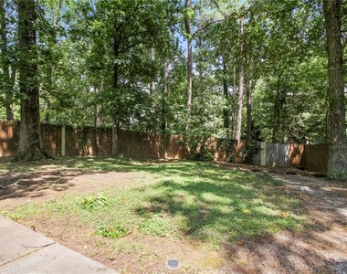 455 Barrington Drive W - Photo Thumbnail 25