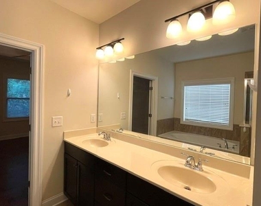4409 Tacoma Trace - Photo Thumbnail 13