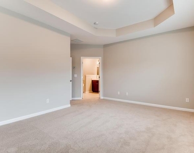 2481 Georgetown Avenue - Photo Thumbnail 15