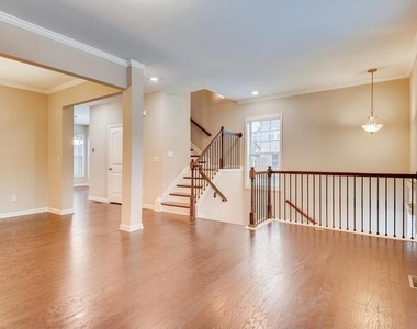 2481 Georgetown Avenue - Photo Thumbnail 6