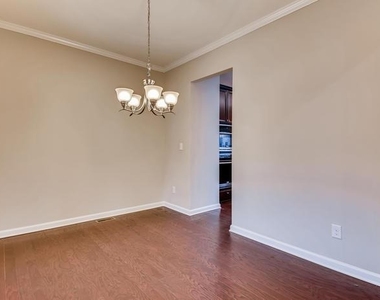2481 Georgetown Avenue - Photo Thumbnail 7