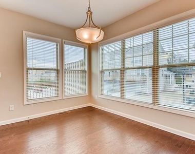 2481 Georgetown Avenue - Photo Thumbnail 12