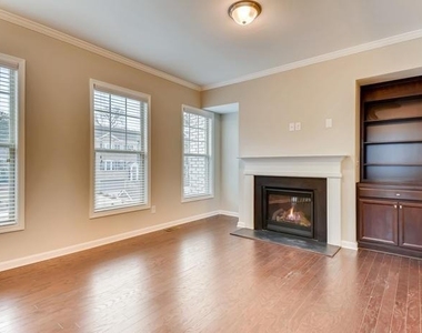 2481 Georgetown Avenue - Photo Thumbnail 5