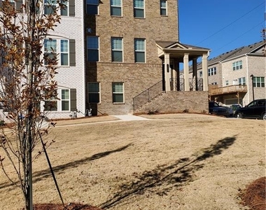 2481 Georgetown Avenue - Photo Thumbnail 2