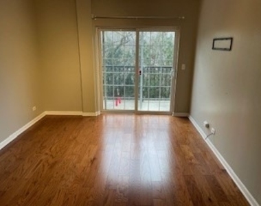 10 N Lake Street - Photo Thumbnail 9