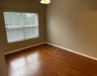 10 N Lake Street - Photo Thumbnail 15
