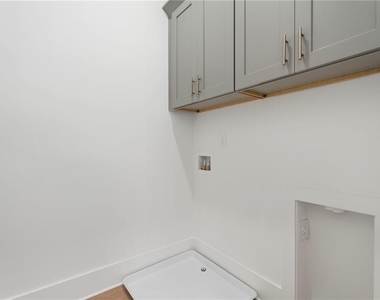 173 Brush Creek Court - Photo Thumbnail 21