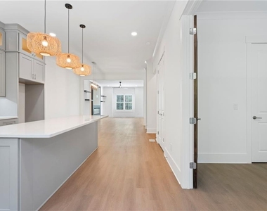 173 Brush Creek Court - Photo Thumbnail 20