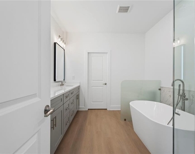 173 Brush Creek Court - Photo Thumbnail 39