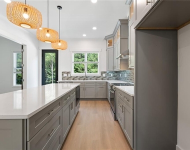173 Brush Creek Court - Photo Thumbnail 17