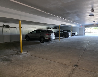 1990 Larkin Avenue - Photo Thumbnail 1