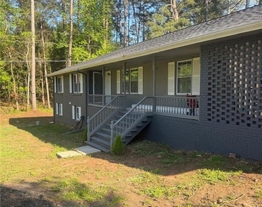 735 Ralph Road Se - Photo Thumbnail 1