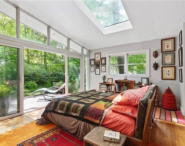 1232 Bernadette Lane Ne - Photo Thumbnail 10