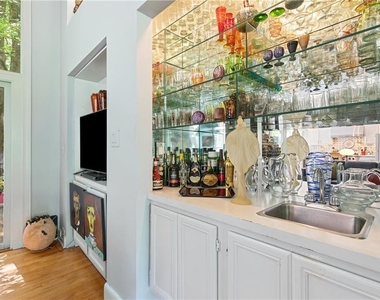 1232 Bernadette Lane Ne - Photo Thumbnail 9