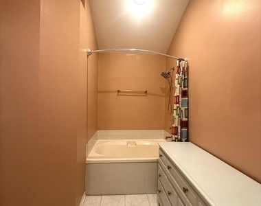 1541 Stevens Drive - Photo Thumbnail 12