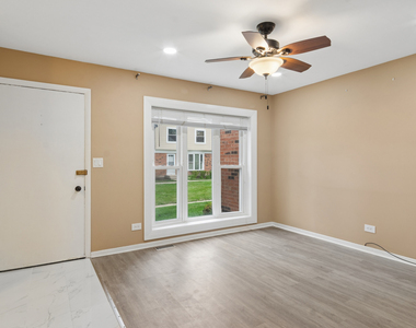 3062 Kingston Court - Photo Thumbnail 1