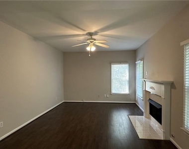 205 Foe Creek Court - Photo Thumbnail 8