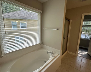205 Foe Creek Court - Photo Thumbnail 11