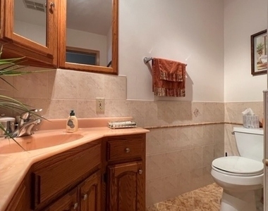 8887 N Grace Avenue - Photo Thumbnail 12