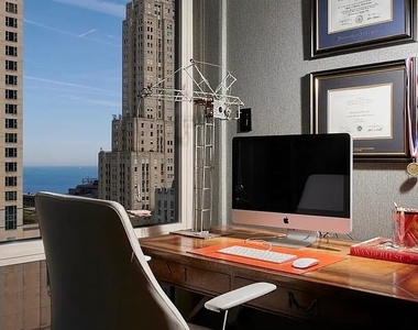 111 E Chestnut Street - Photo Thumbnail 17
