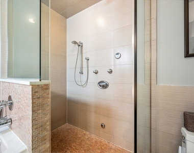 120 N Halsted Street - Photo Thumbnail 14