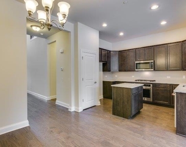331 Camberley Lane - Photo Thumbnail 3