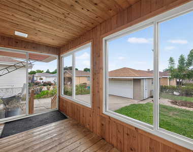 8632 W Ainslie Street - Photo Thumbnail 11