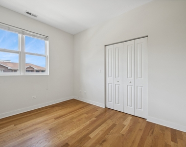 1956 W Ohio Street - Photo Thumbnail 16