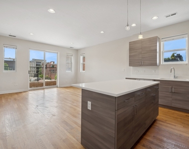 1956 W Ohio Street - Photo Thumbnail 7
