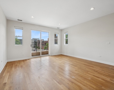 1956 W Ohio Street - Photo Thumbnail 2