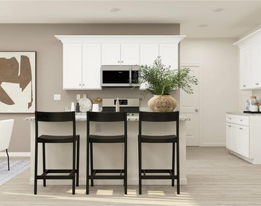 512 Almere Drive - Photo Thumbnail 1