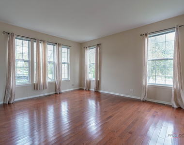 1101 Andover Drive - Photo Thumbnail 6