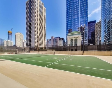 345 N La Salle Drive - Photo Thumbnail 23