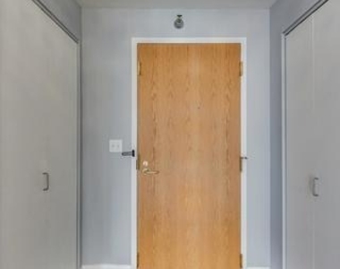 345 N La Salle Drive - Photo Thumbnail 15