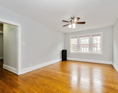 1611 W Juneway Terrace - Photo Thumbnail 1