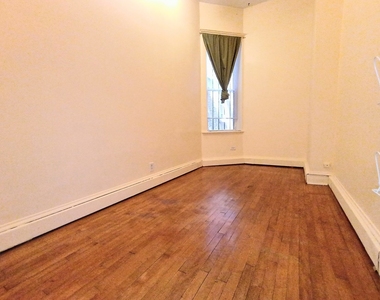 1911 W Belmont Avenue - Photo Thumbnail 7