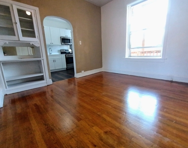 3514 N Broadway Street - Photo Thumbnail 2