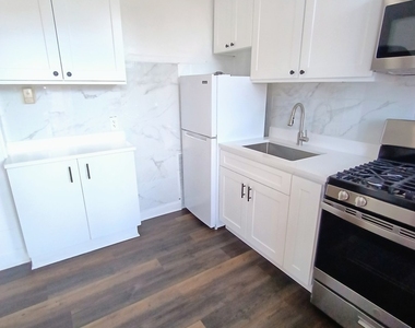 3514 N Broadway Street - Photo Thumbnail 4