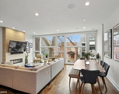 2903 W Lyndale Street - Photo Thumbnail 7