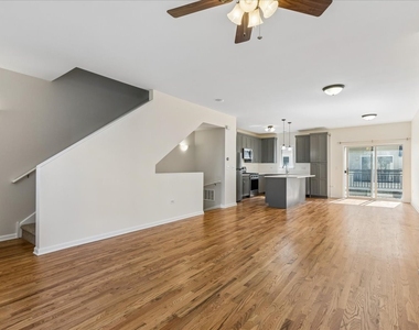 3224 N Kilbourn Avenue - Photo Thumbnail 1