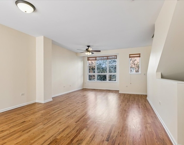 3224 N Kilbourn Avenue - Photo Thumbnail 3