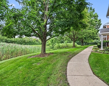 3 4 Seasons Court - Photo Thumbnail 23