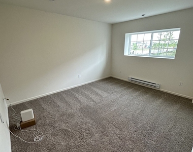 880 Briar Glen Court - Photo Thumbnail 4