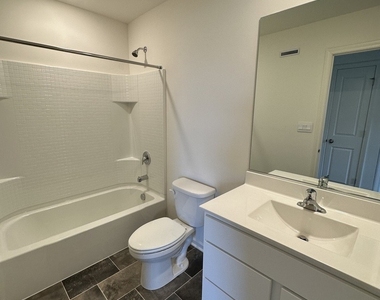 880 Briar Glen Court - Photo Thumbnail 11