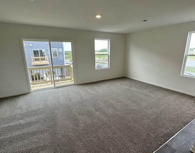 880 Briar Glen Court - Photo Thumbnail 10