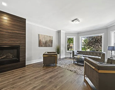 5028 N Major Avenue - Photo Thumbnail 2