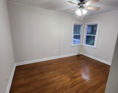 221 Sunset Terrace - Photo Thumbnail 10