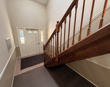 2858 Meadow Lane - Photo Thumbnail 24