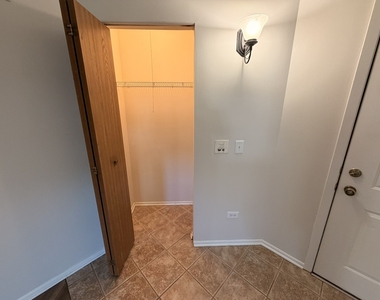 2858 Meadow Lane - Photo Thumbnail 23