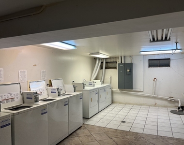 7425 Brookdale Drive - Photo Thumbnail 11